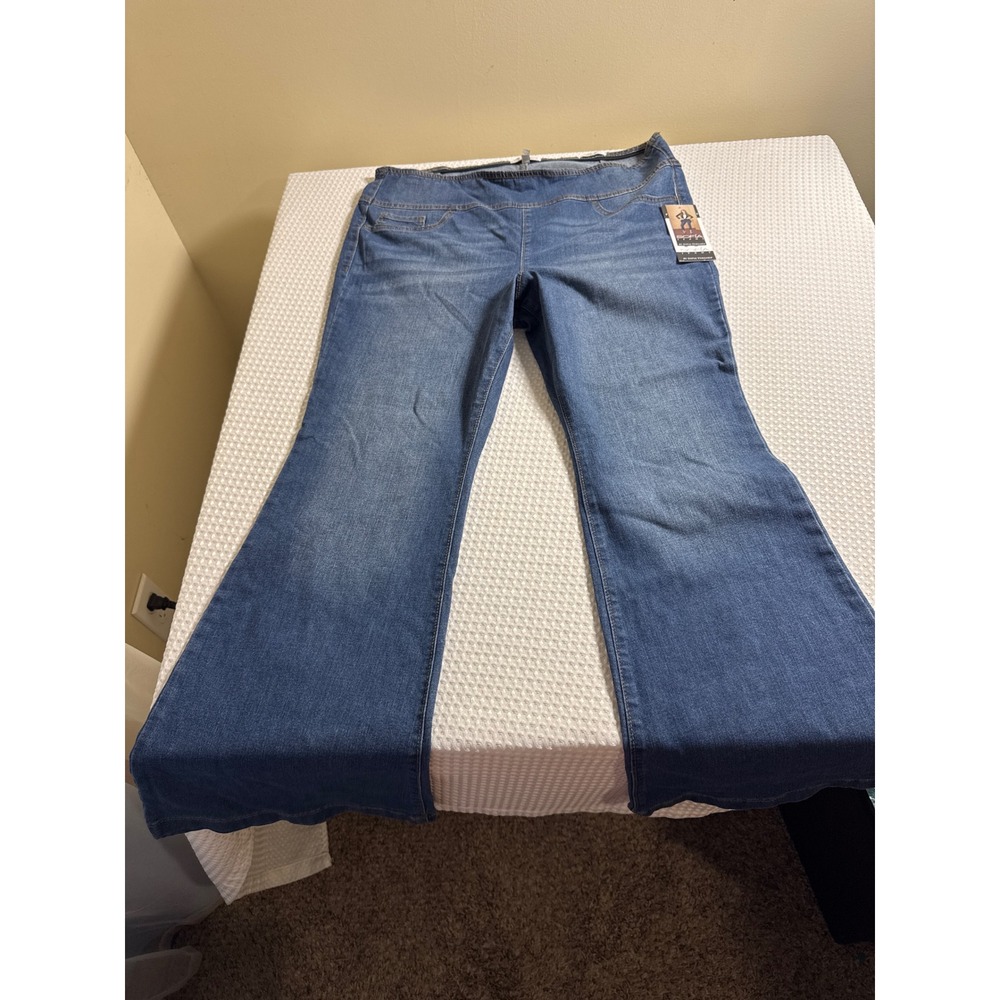 Sofia Jeans by Sofia Vergara Jeans Womens 18S Melisa Flare Blue NWT